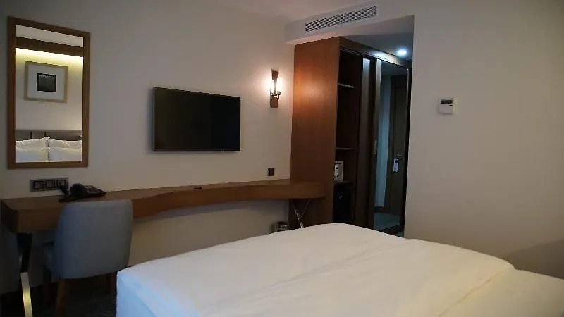 Yuksel Istanbul Yenikapi Hotel 4*,